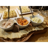 buffet para jantar de inauguração Pompéia